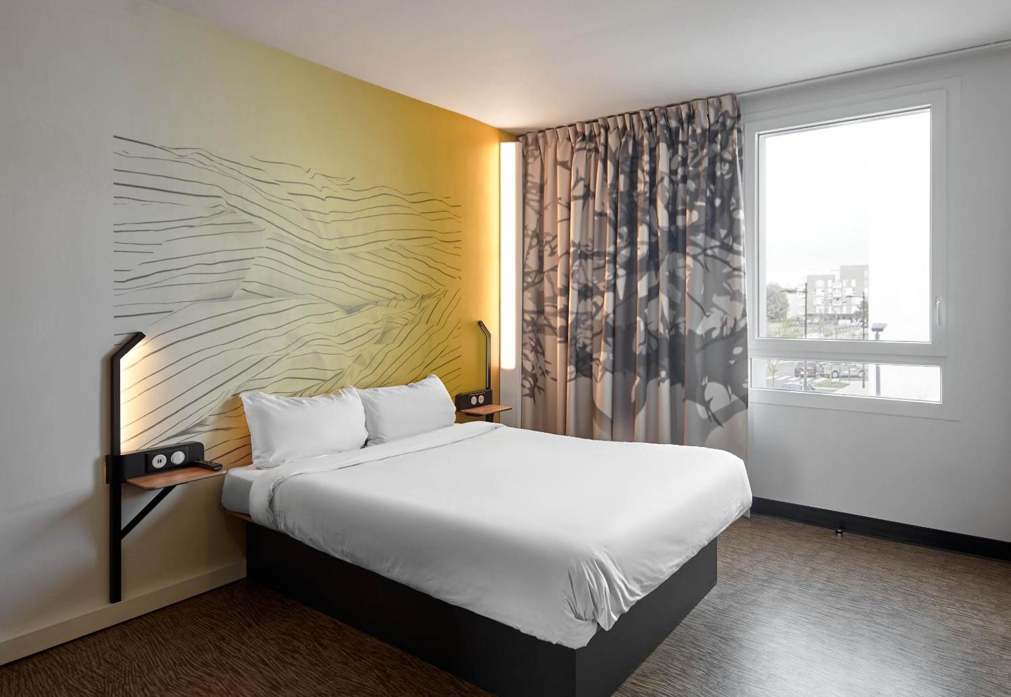 B&B HOTEL Bois d'Arcy Saint Quentin en Yvelines Extérieur photo